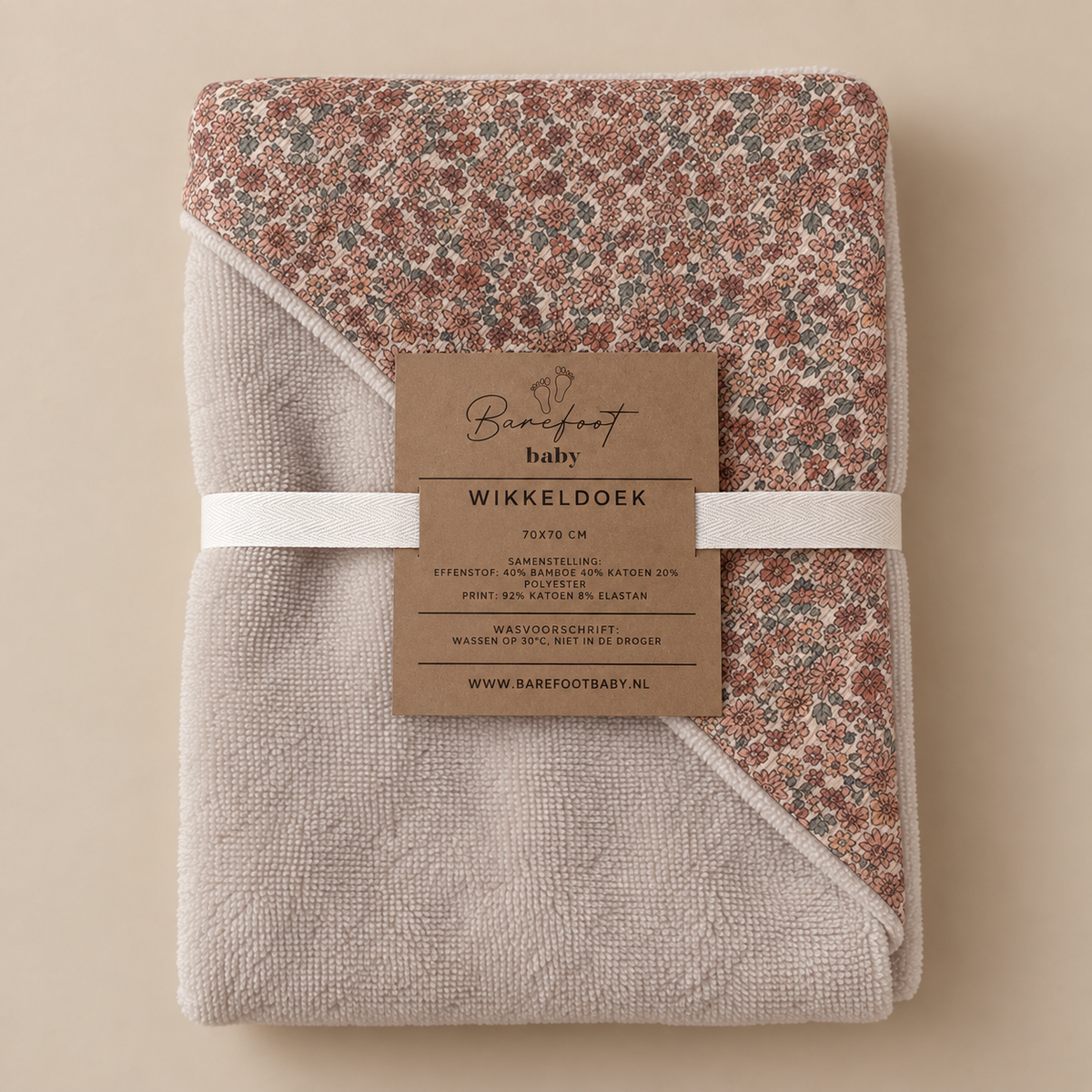 Zachte wikkeldoek met mooie bloemen