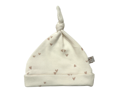 Mutsje baby hartjes licht beige 0-6 maanden Barefoot Baby