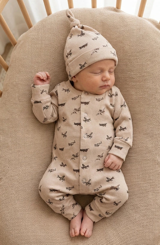 Handgemaakt baby boxpakje van natuurlijke ribstof vliegtuigen, zacht en comfortabel voor pasgeborenen