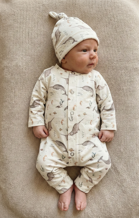 Handgemaakt baby boxpakje van natuurlijke stof zeedieren, zacht en comfortabel voor pasgeborenen