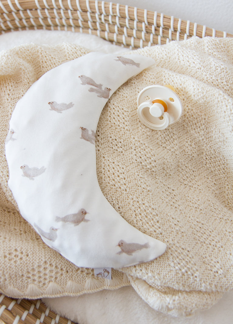 Handgemaakt warmtekussen Comfy Luna met zeehondjes print voor baby’s