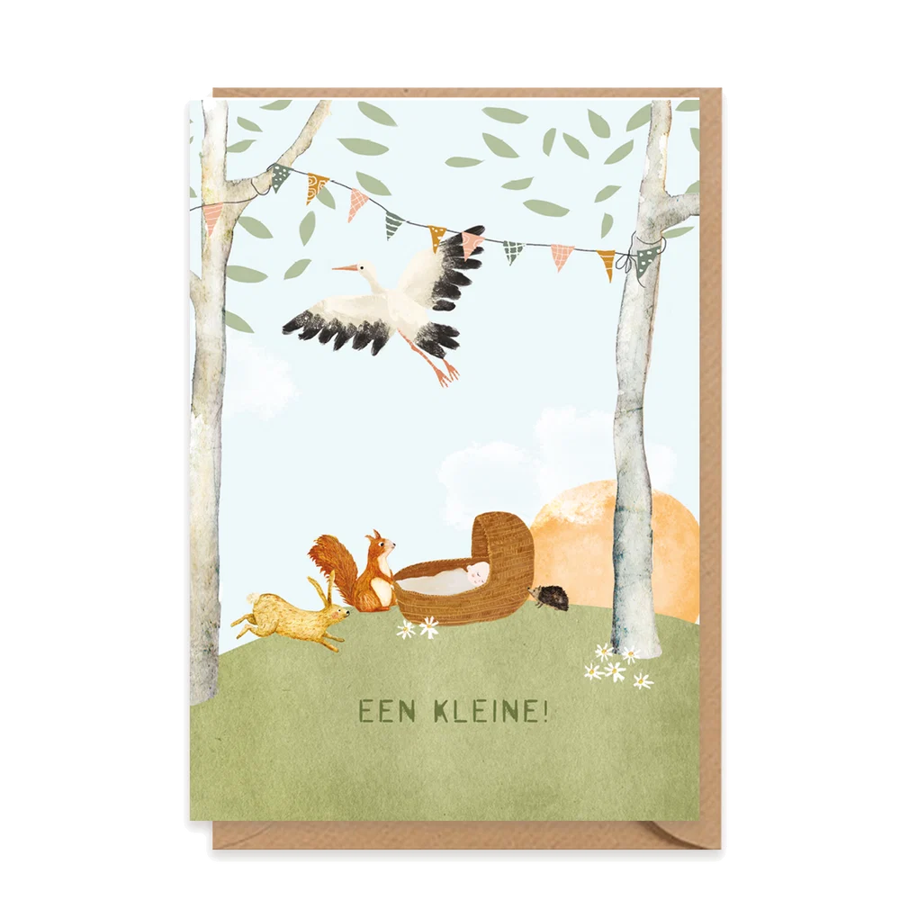Dubbele wenskaart voor geboorte met baby in een wiegje, dieren en de tekst Een kleine.