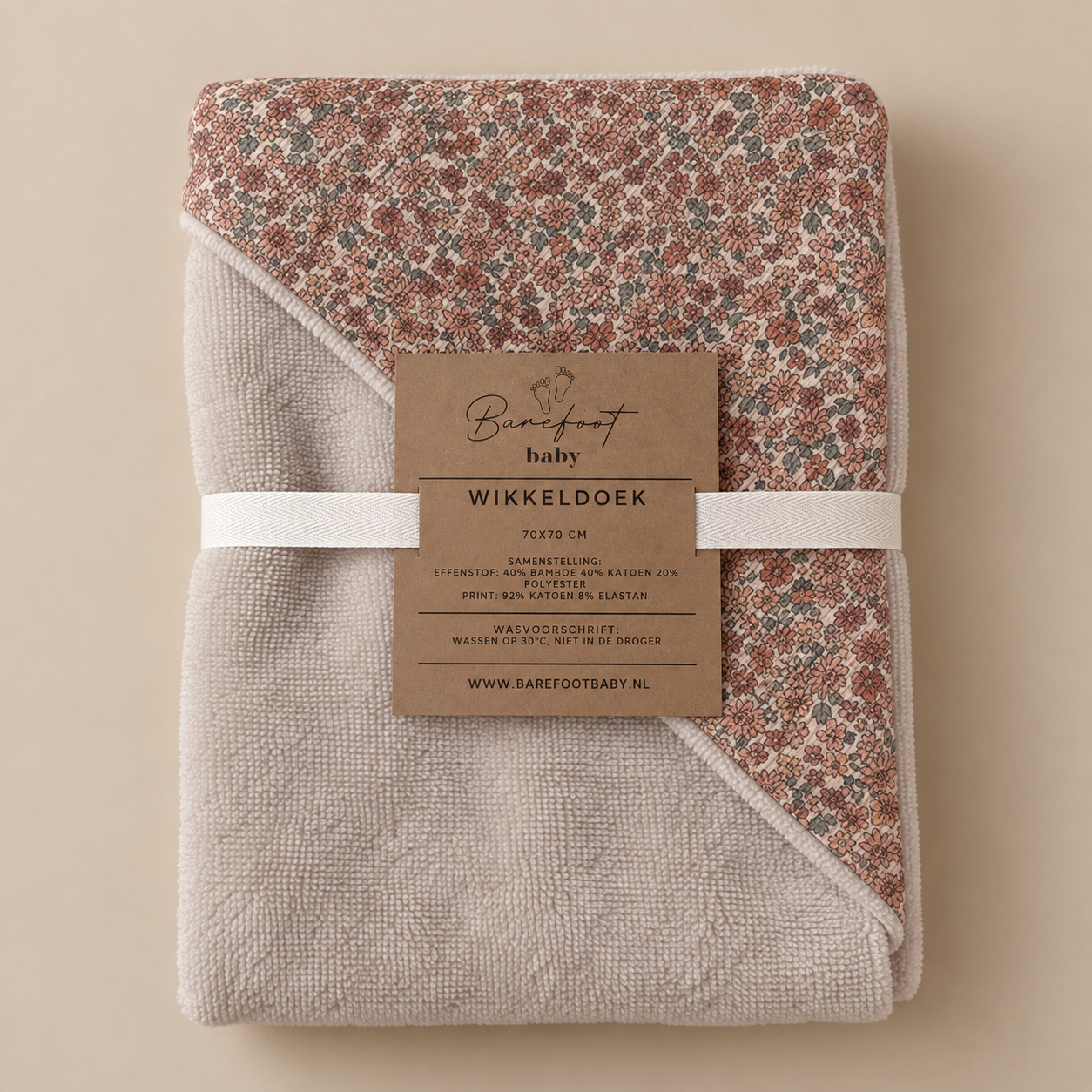 Zachte wikkeldoek met mooie bloemen