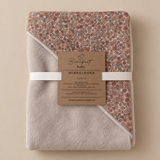 Zachte wikkeldoek met mooie bloemen