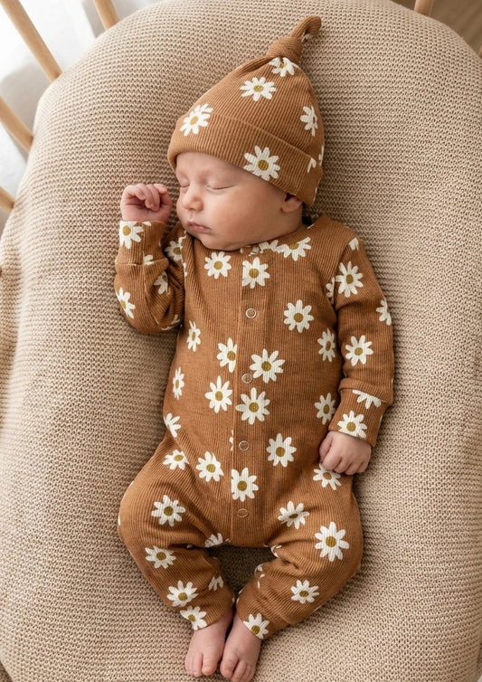 Handgemaakt baby boxpakje van natuurlijke stof Daisy Clay, zacht en comfortabel voor pasgeborenen