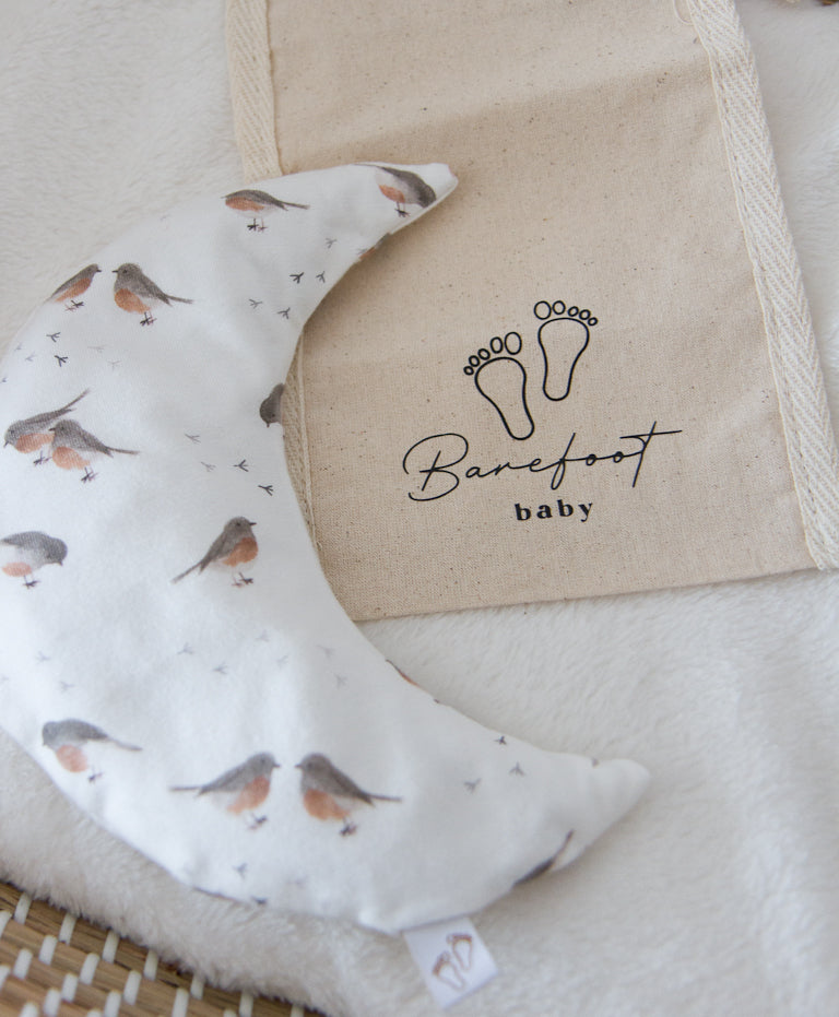 Comfy Luna warmtekussen voor baby’s met robin roodborstjes print in zachte tinten