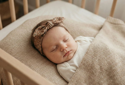 Haarbandje baby lieve kleine bloem handgemaakt Barefoot Baby